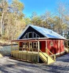Helen's Hideaway-Wooded seclusion 1 mile to Deep Creek Smoky Mtn Park